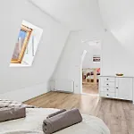 Old Town Penthouse 2 Bedroom On Two Floors 公寓
