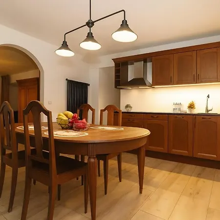 Old Town Penthouse 2 Bedroom On Two Floors Appartement *