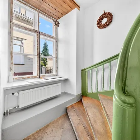 Old Town Penthouse 2 Bedroom On Two Floors Apartman