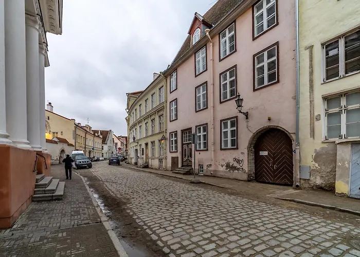 Appartement Old Town Penthouse 2 Bedroom On Two Floors