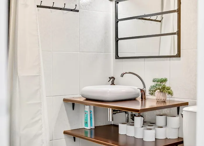 Old Town Penthouse 2 Bedroom On Two Floors Таллінн