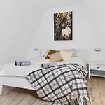 Old Town Penthouse 2 Bedroom On Two Floors