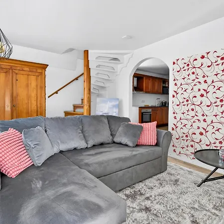 Old Town Penthouse 2 Bedroom On Two Floors * Ταλίν