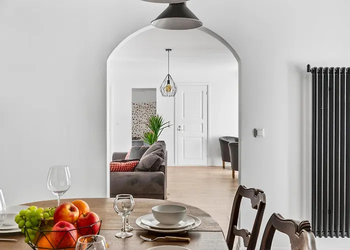 Old Town Penthouse 2 Bedroom On Two Floors Διαμέρισμα Ταλίν