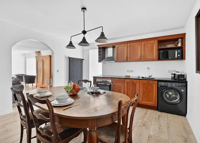 Old Town Penthouse 2 Bedroom On Two Floors * Ταλίν