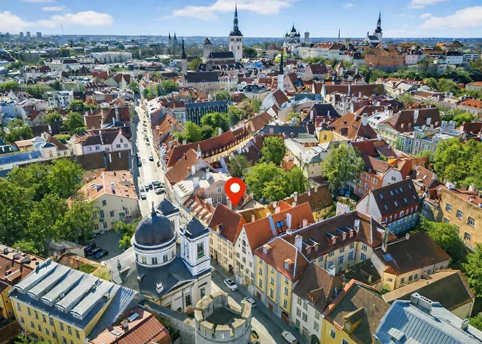 Old Town Penthouse 2 Bedroom On Two Floors