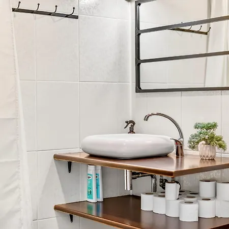 Old Town Penthouse 2 Bedroom On Two Floors Таллінн